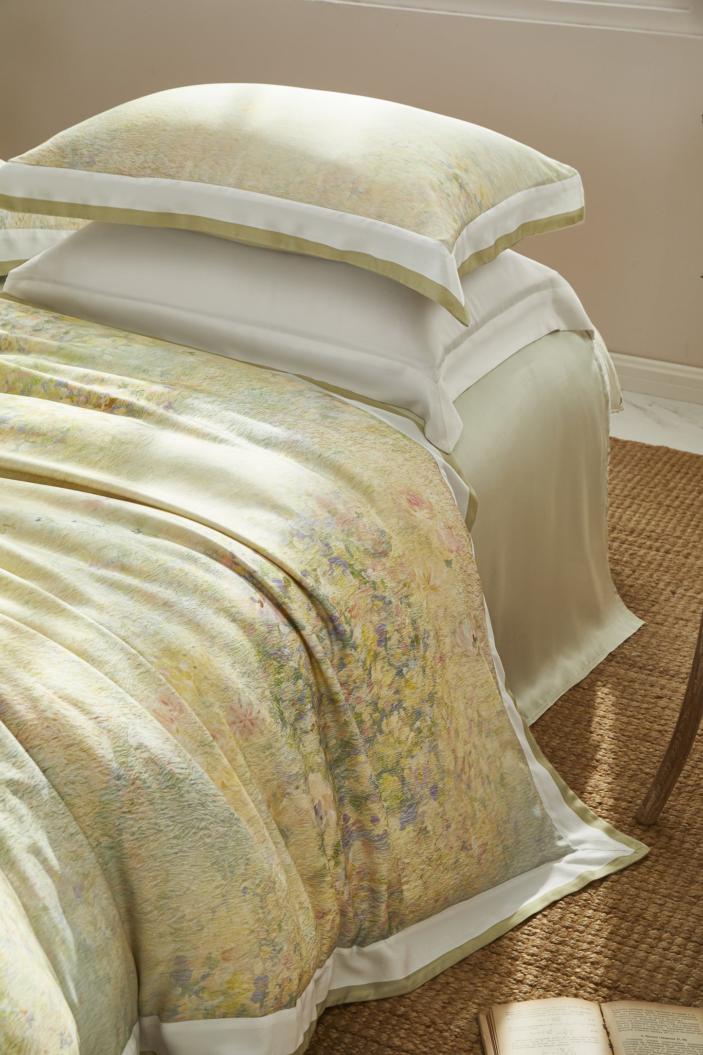 "One" Tencel Bedding Set- "Impression Garden"